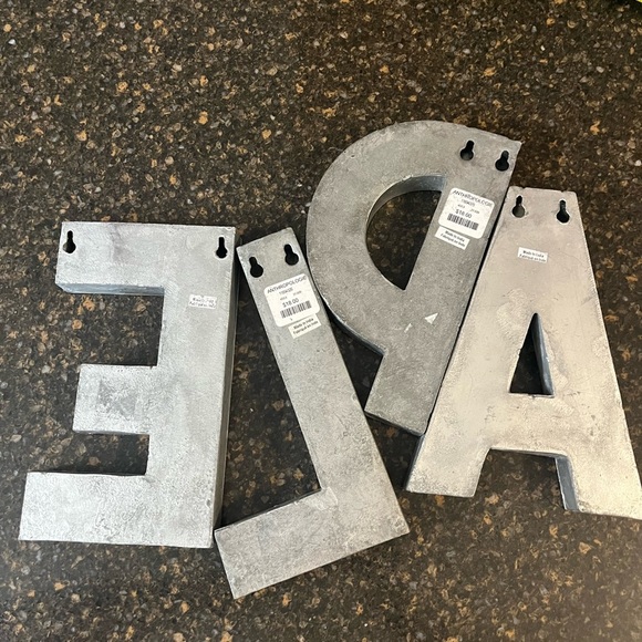 P Anthropologie Metal Zinc Industrial Letter “P” 8" x4.5"x1" mid-century - Picture 8 of 9